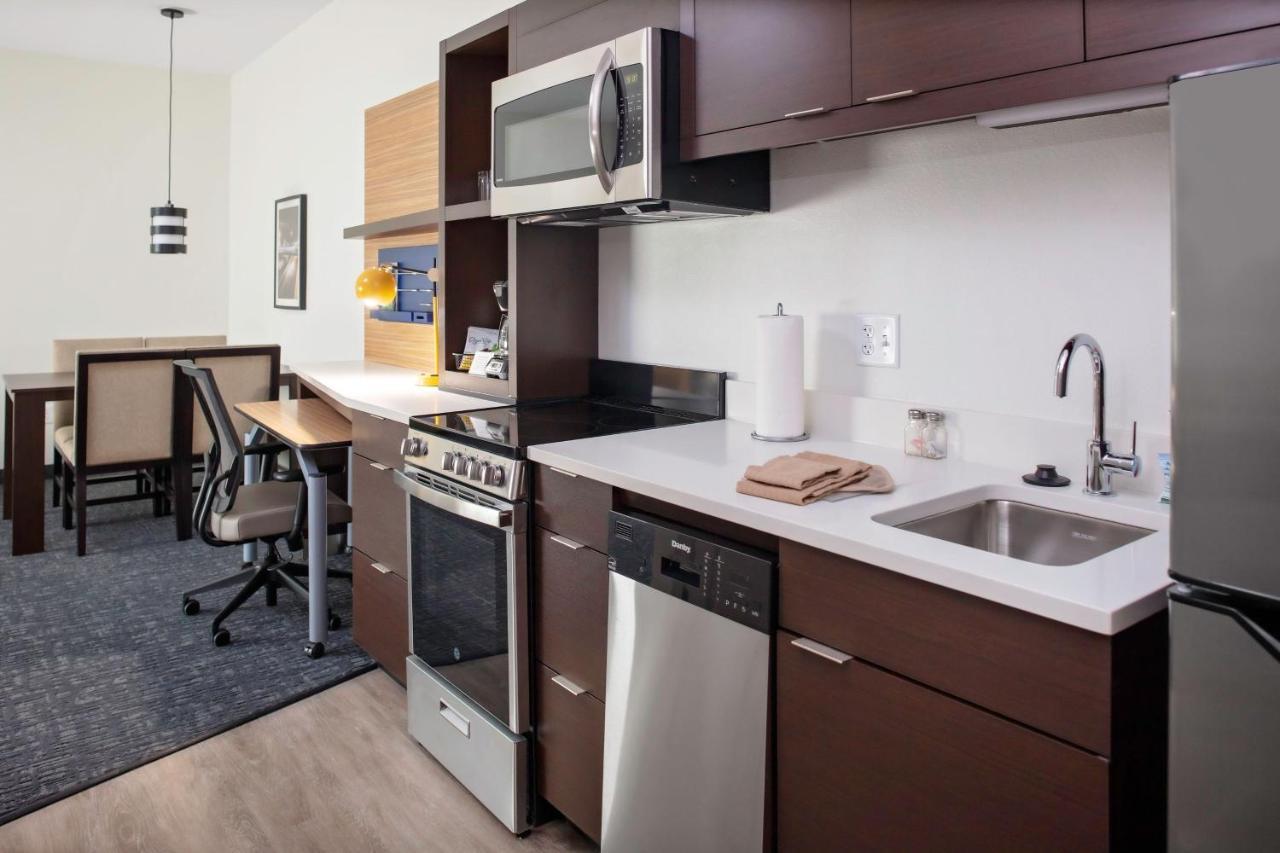 Towneplace By Marriott Airport Hotel 3*