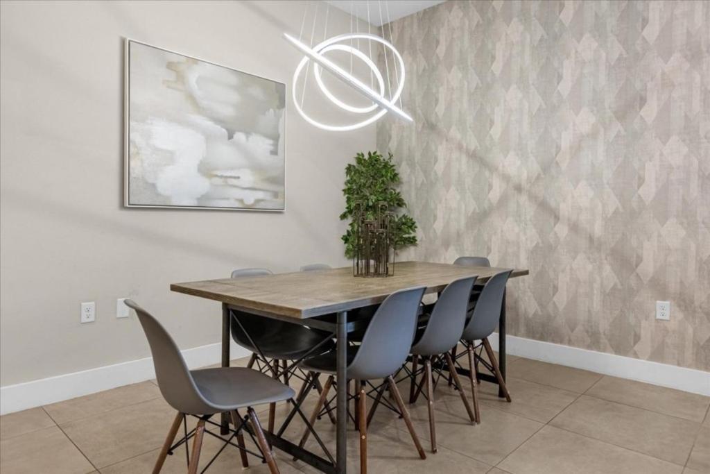 5 Bedrooms-6 Bathrooms-summerville Resort2668 Ss Holiday home Orlando
