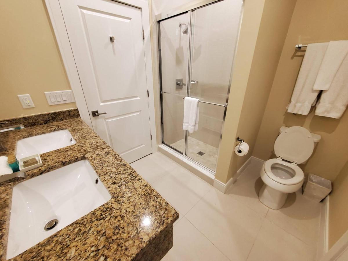 7659 Magic Village Excellent 4 6 Min * Orlando