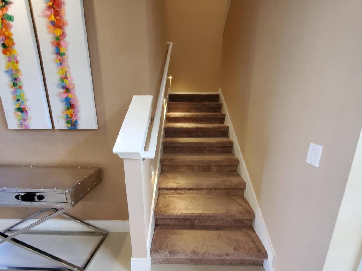 7659 Magic Village Excellent 4 6 Min Orlando