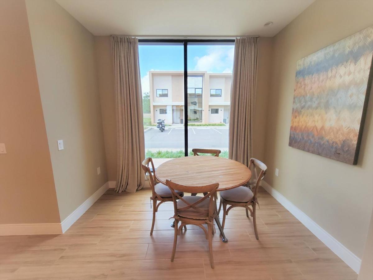 7490 Magic Village 4suites 8 Guests 8 Min