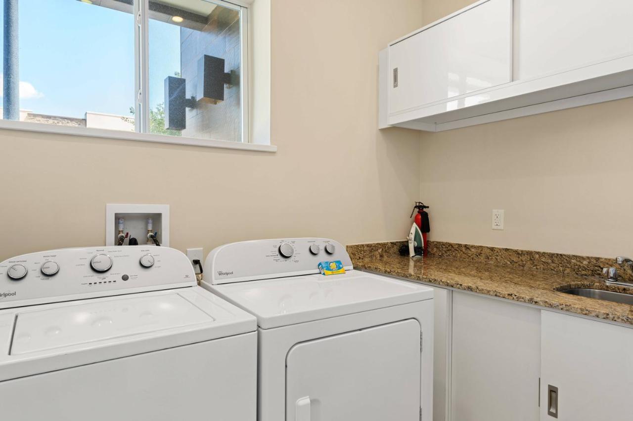 7639 Magic Village Luxury 3suites Near 192 Orlando