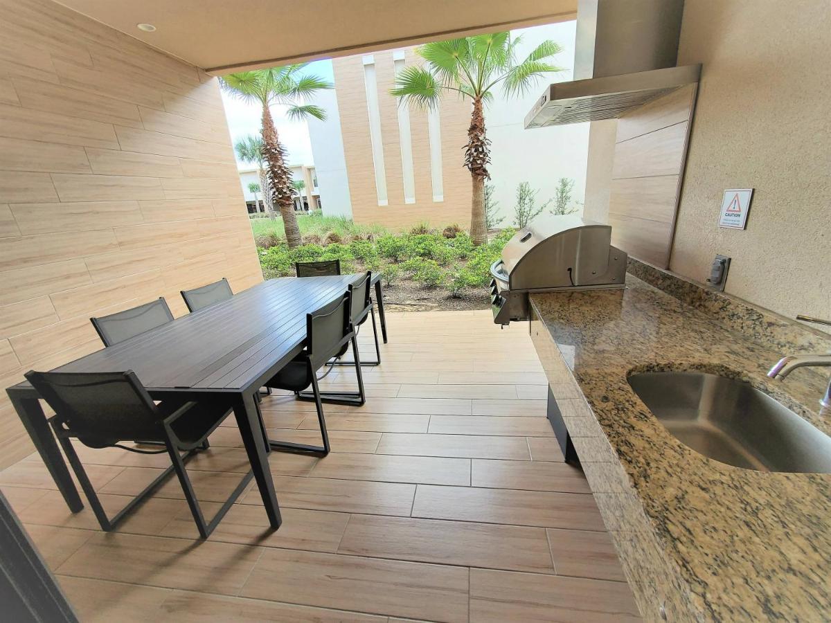 7490 Magic Village 4suites 8 Guests 8 Min Holiday home *