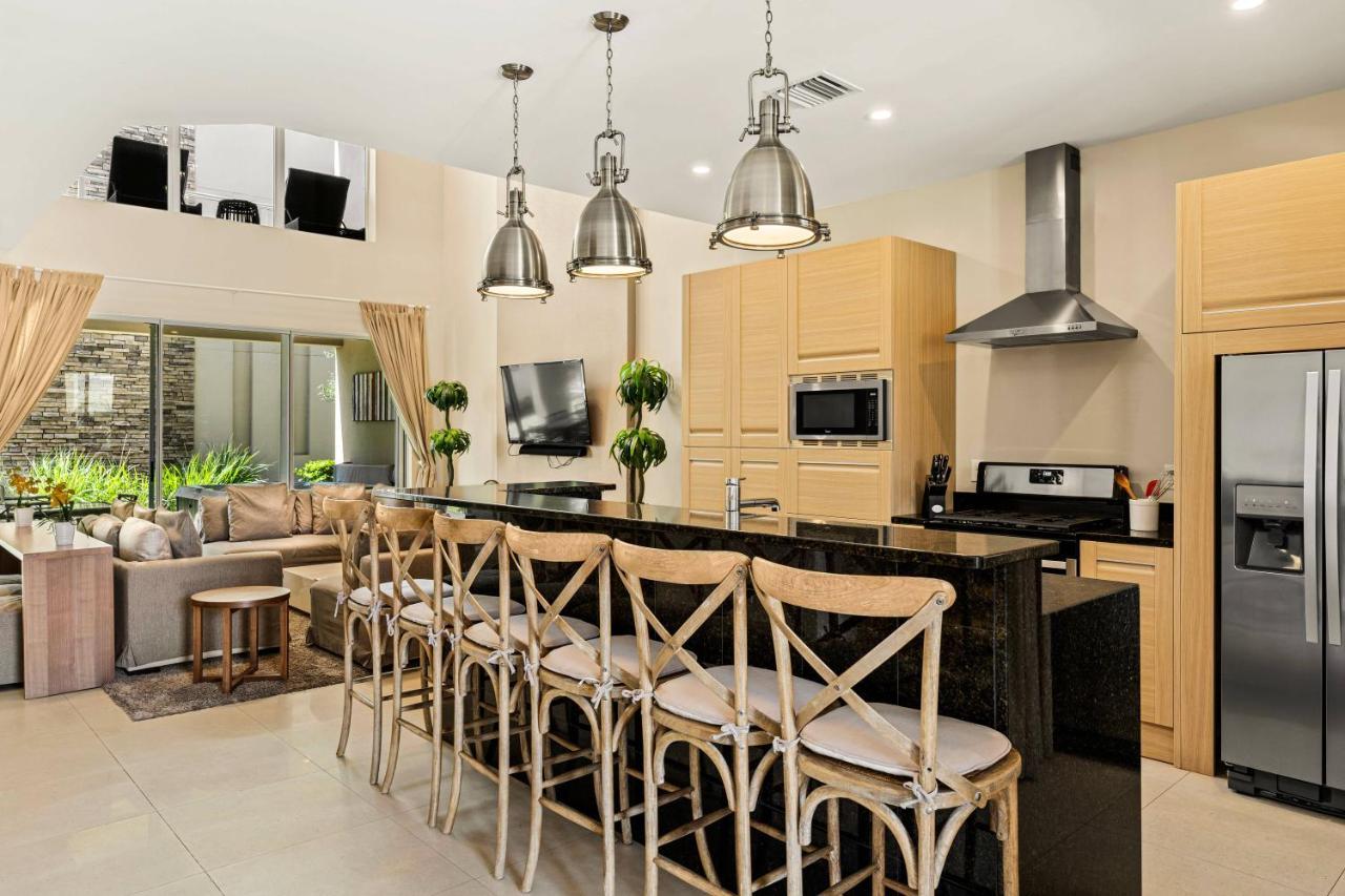 7639 Magic Village Luxury 3suites Near 192 *