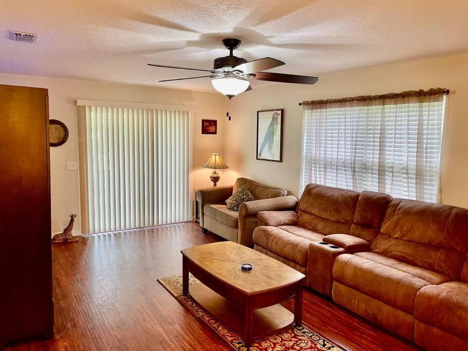 Cozy Modest Near Universal Studios/volcanobay