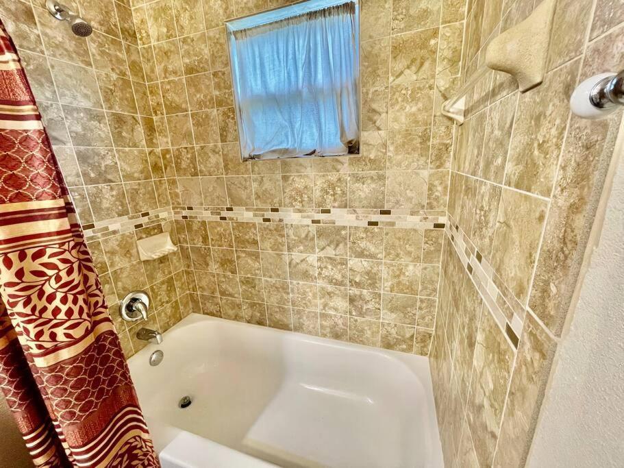 Cozy Modest Near Universal Studios/volcanobay Holiday home Orlando