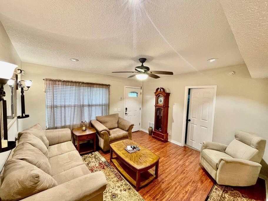 Cozy Modest Near Universal Studios/volcanobay * Orlando