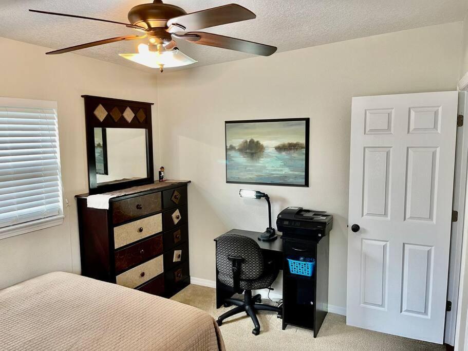 Cozy Modest Near Universal Studios/volcanobay * Orlando