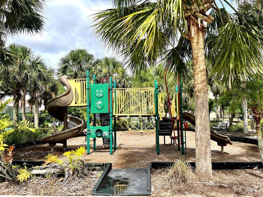 Jungle Hideaway/pool/parking/gym Orlando