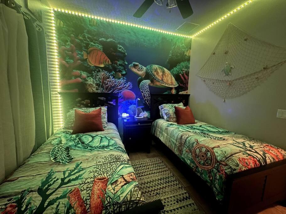Jungle Hideaway/pool/parking/gym