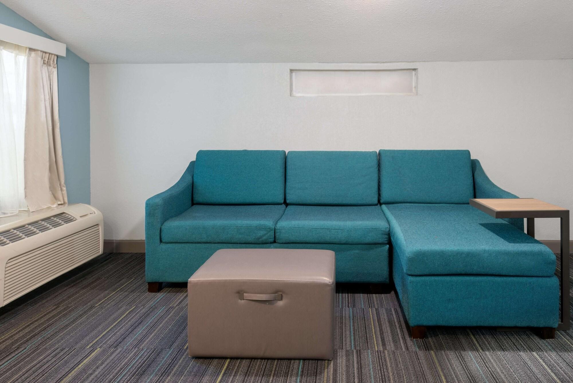 Hampton Near Universal Blv/international Dr Hotel 3*