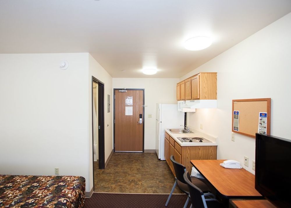 Extended Stay America Select Suites - Orlando - East 2*