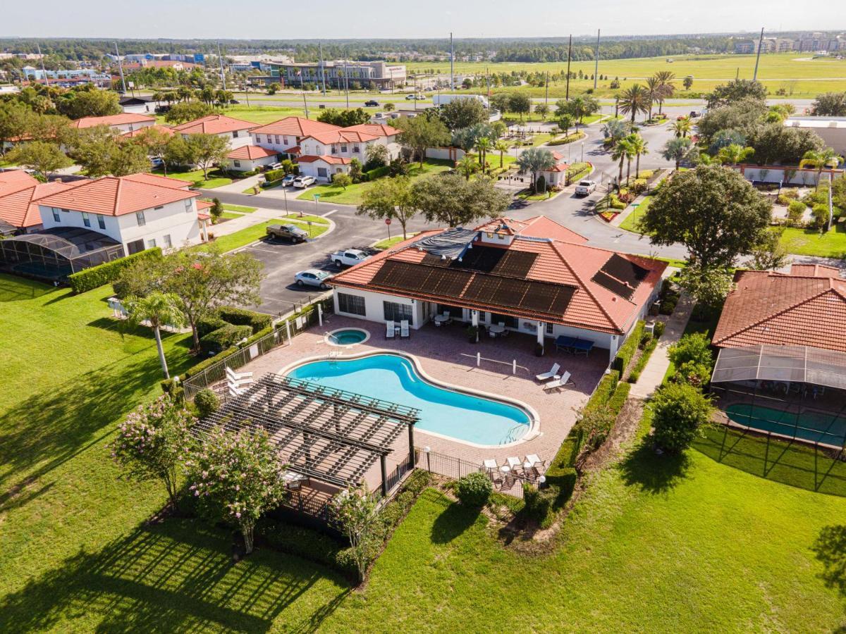 Villa Affordable 4 Bedroom Luxury Near Disney/private Pool/arcade/game