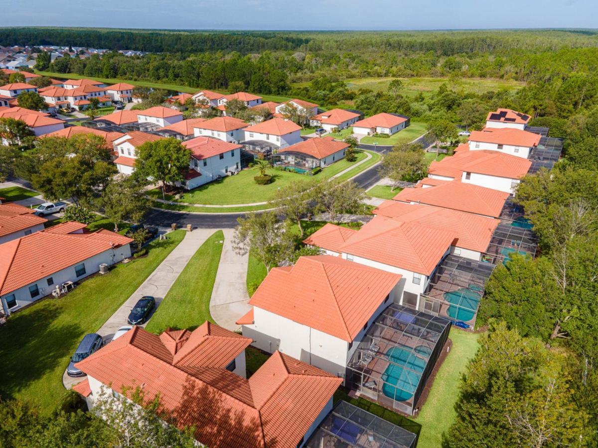 Affordable 4 Bedroom Luxury Near Disney/private Pool/arcade/game