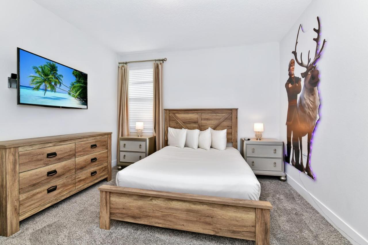 Elegant With Private Pool Near By Encore At Reunion By Rentyl - 7610wi Holiday home Orlando