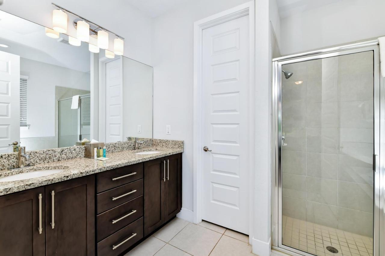 Elegant With Private Pool Near By Encore At Reunion By Rentyl - 7610wi Holiday home *