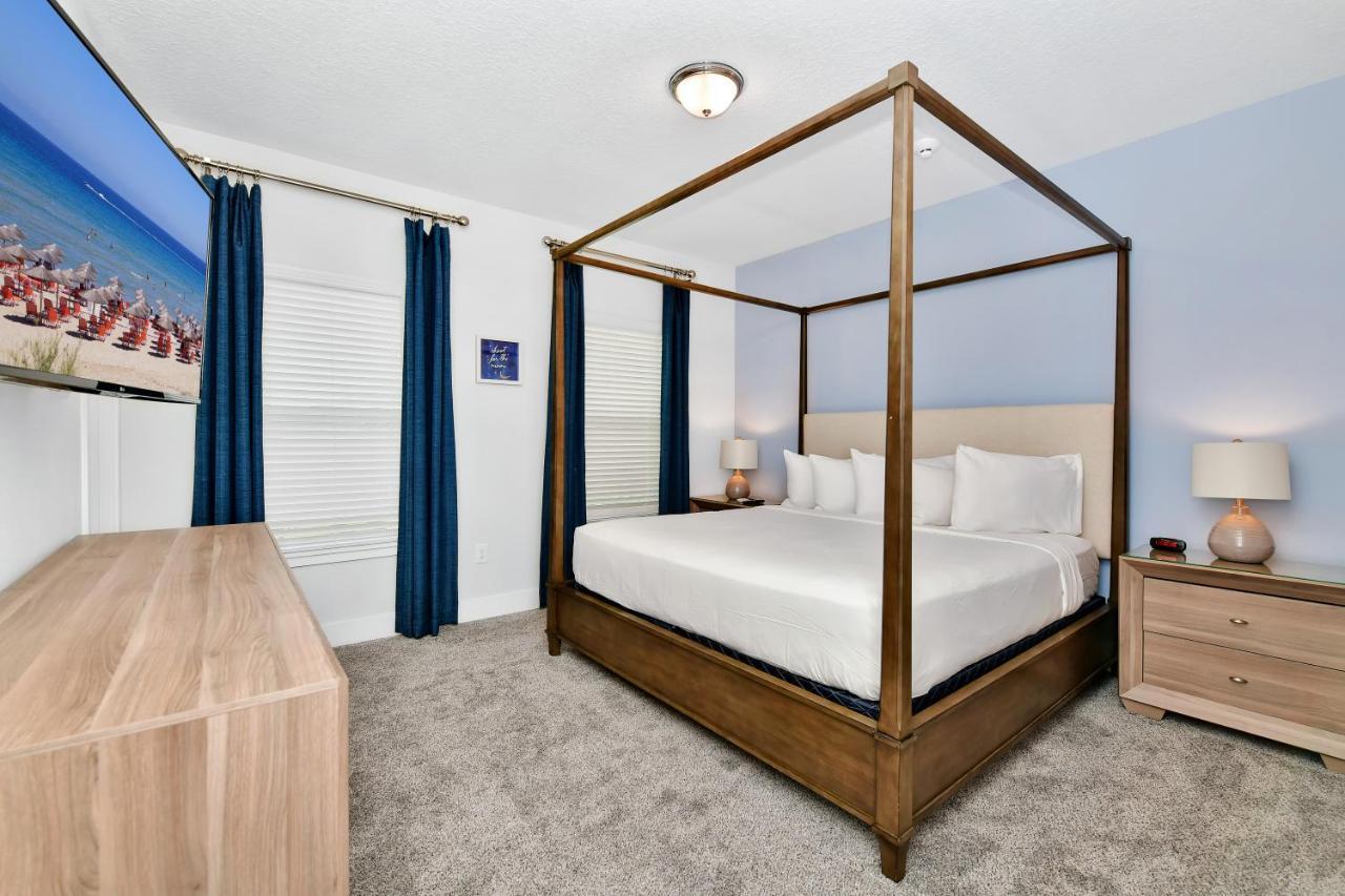 Holiday home Elegant With Private Pool Near By Encore At Reunion By Rentyl - 7610wi *