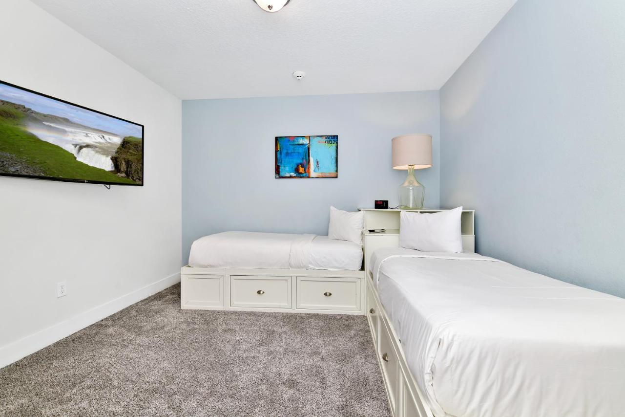 Elegant With Private Pool Near By Encore At Reunion By Rentyl - 7610wi Holiday home Orlando