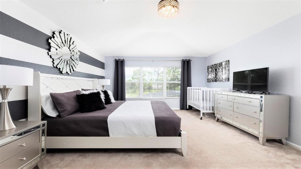 Greenview 7br Windsor Hills Pool 2mile Holiday home *