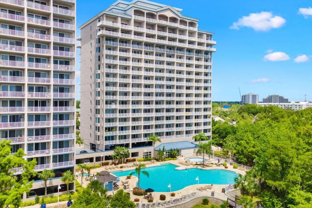 Spectacular View Blue Heron Near Apartment Orlando