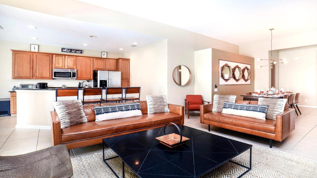 Cozy 5br W/game Pool