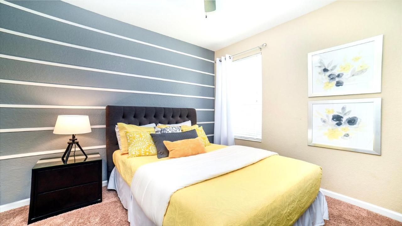 Cozy 5br W/game Pool