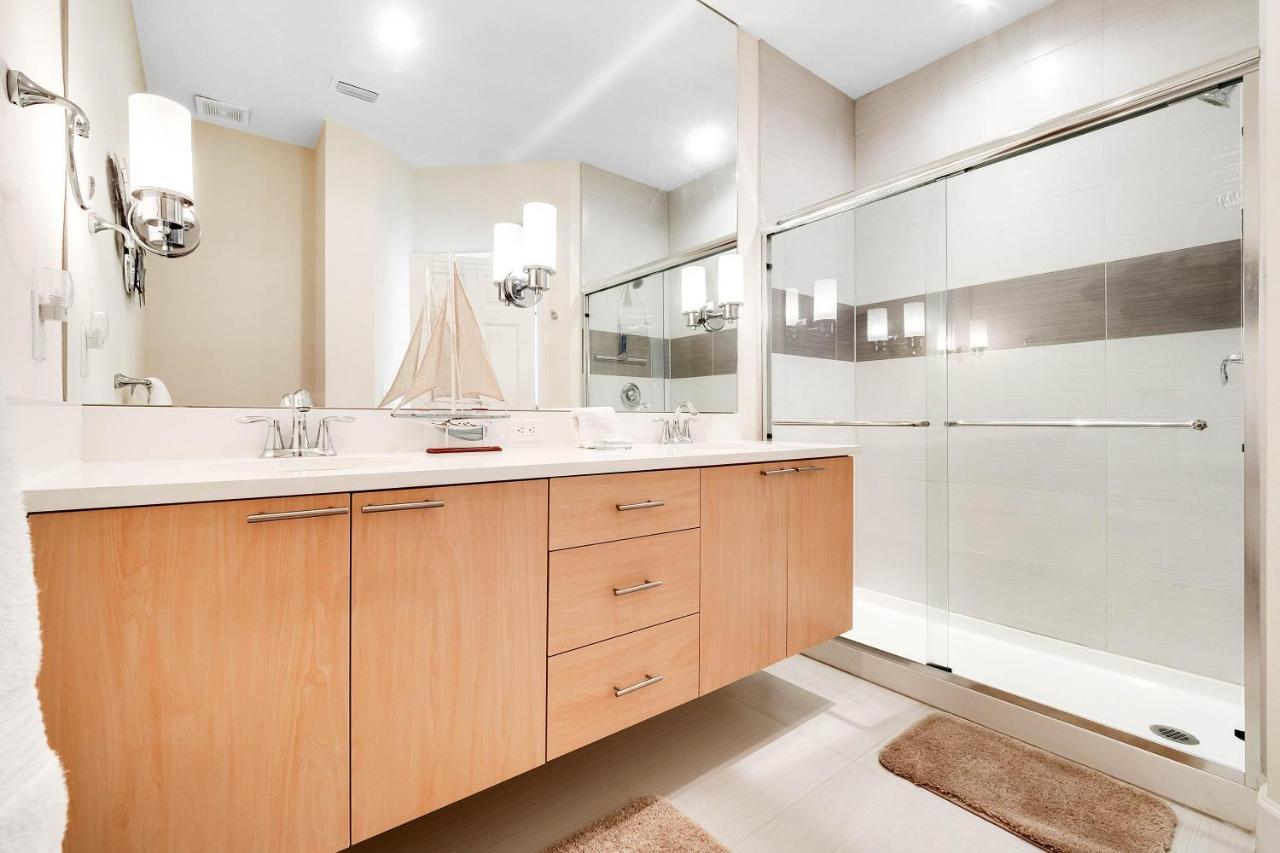 Affordable Pool 3 Bed 3 Bath Apartment Orlando