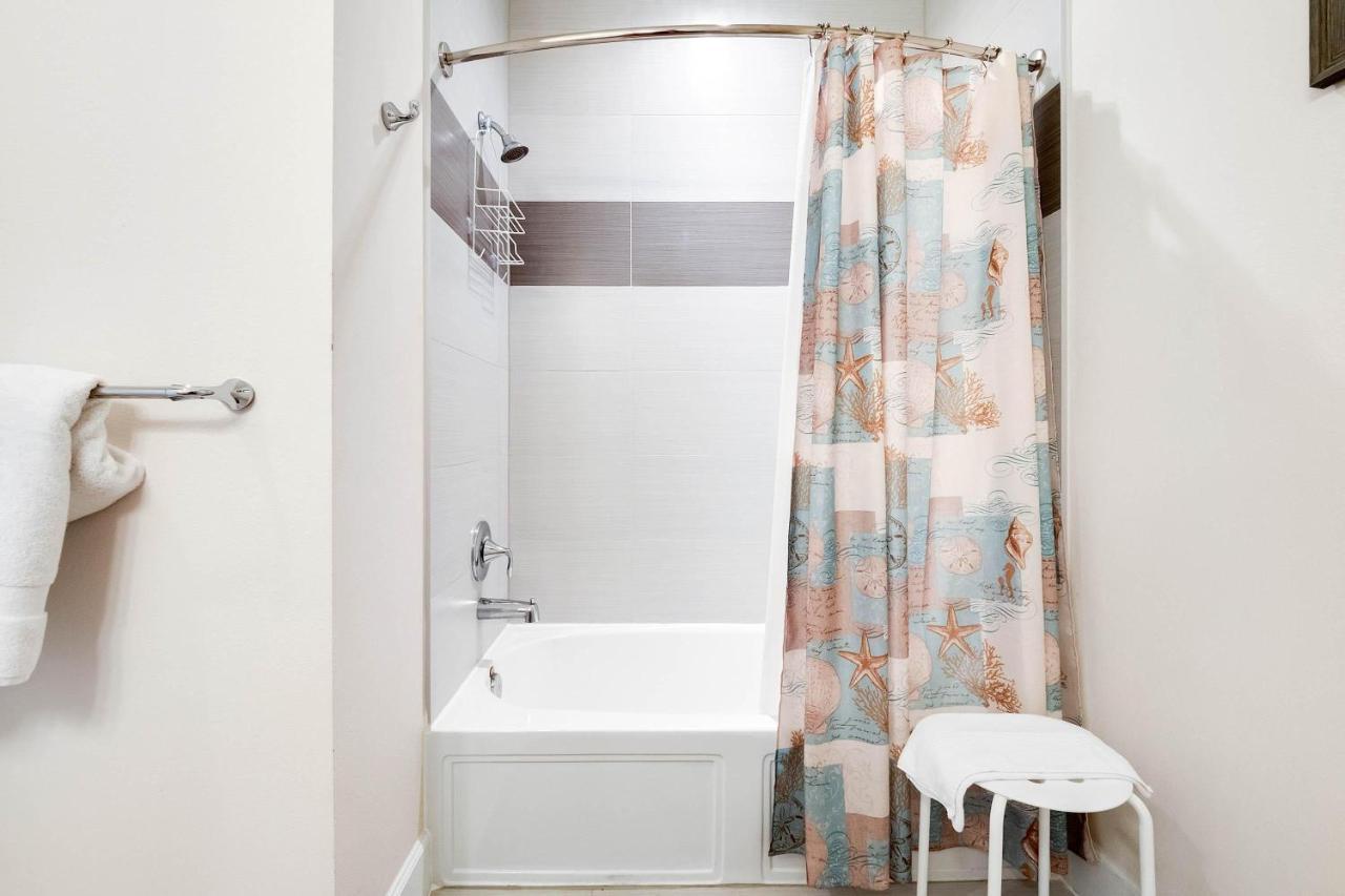 Affordable Pool 3 Bed 3 Bath