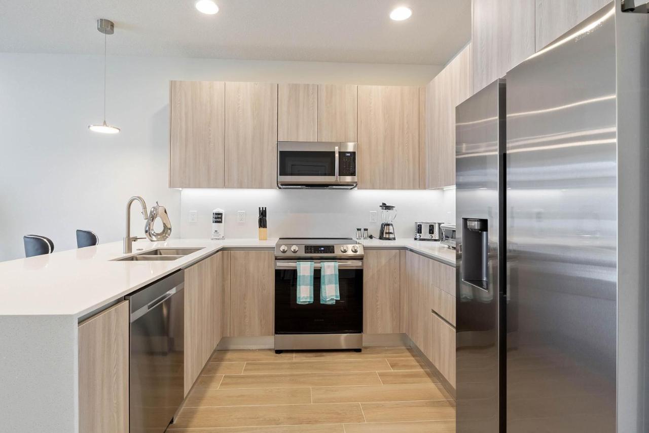 3 Bedrooms Pool Hidden Forest Amenities Apartment