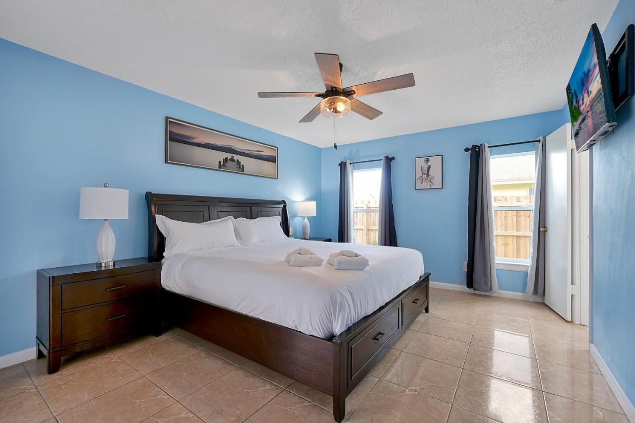 Luxury In With Pool - 10 Min Villa