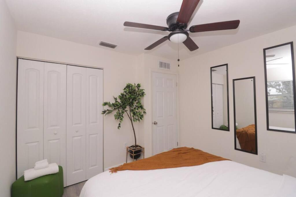 Stylish & Comfy Central Location Holiday home Orlando