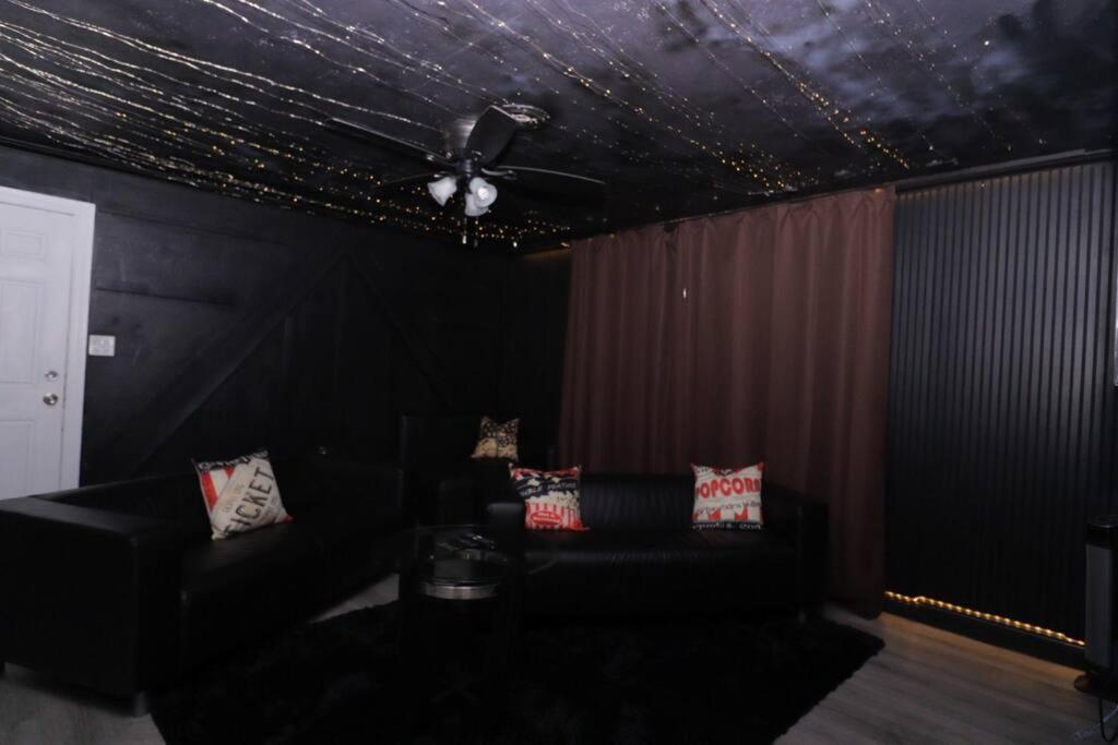 Holiday home Stylish & Comfy Central Location