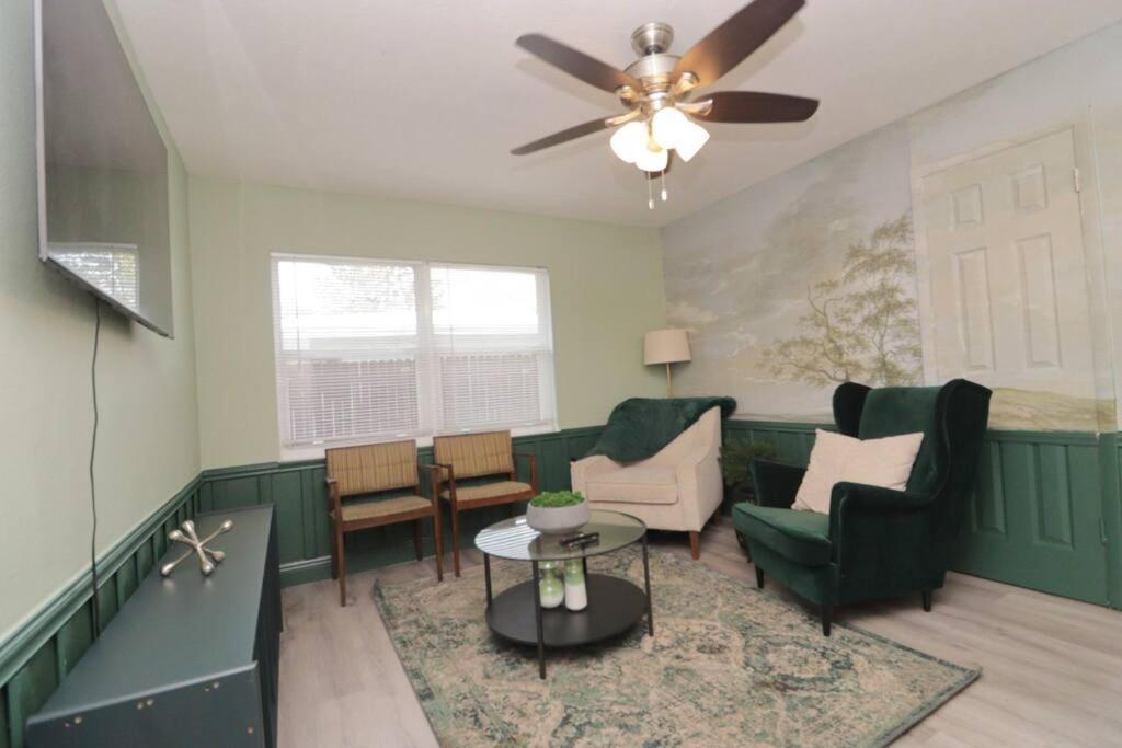 Holiday home Stylish & Comfy Central Location