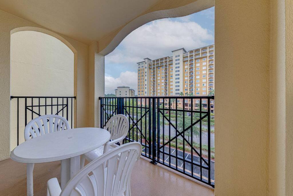 Elegant Retreat Near Disney *