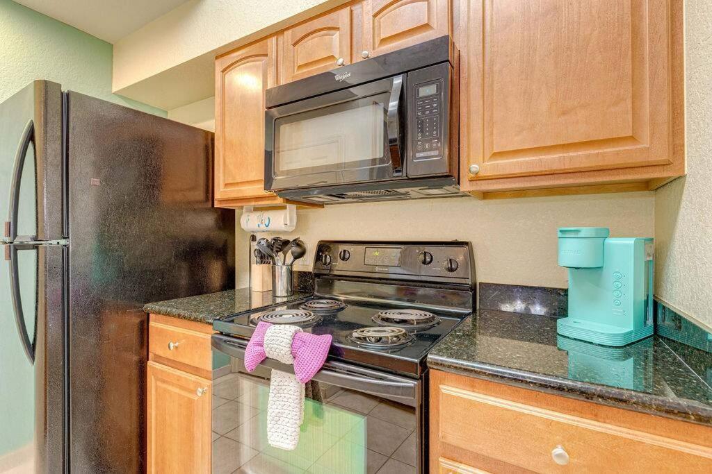 Elegant Retreat Near Disney *