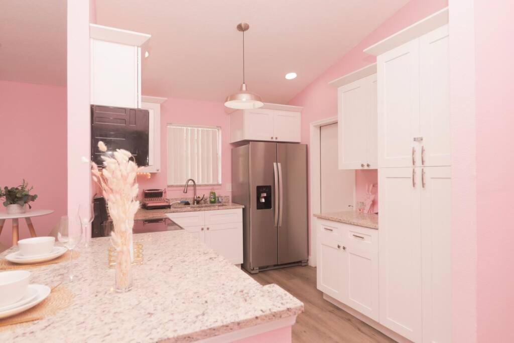 Holiday home The Pink House Orlando
