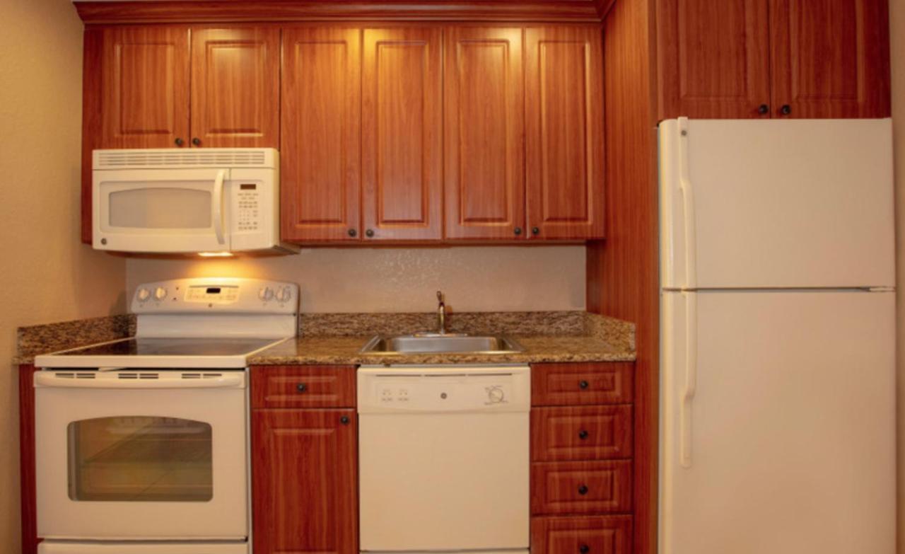 One Bedroom Deluxe *