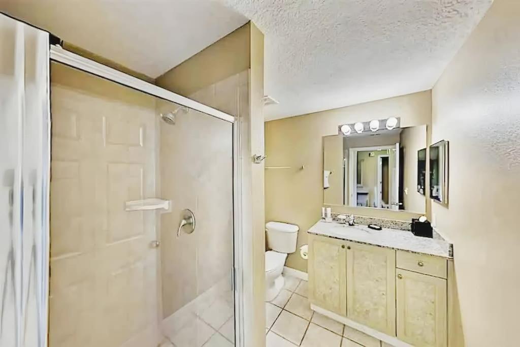 Entire 3-br Minutes From X8 Hot Tub 2204 Orlando