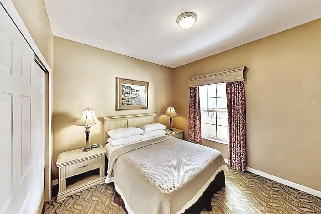 Entire 3-br Minutes From X8 Hot Tub 2204 Apartment Orlando