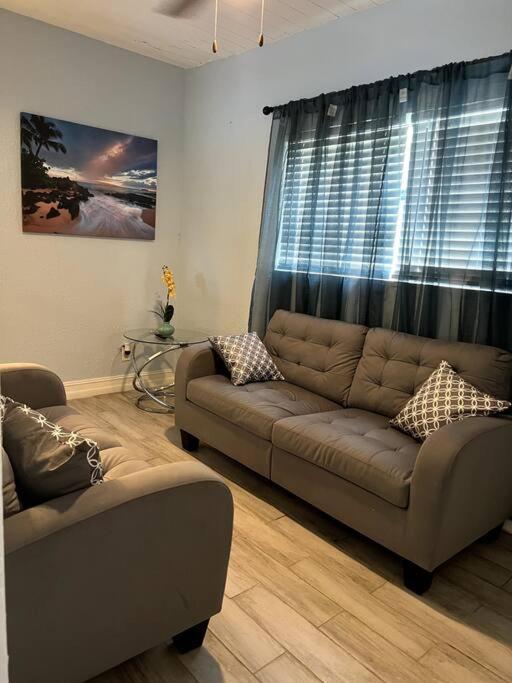 3bdrm Modern Entertainment Holiday home *