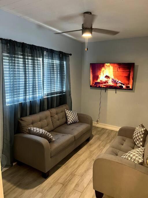 3bdrm Modern Entertainment
