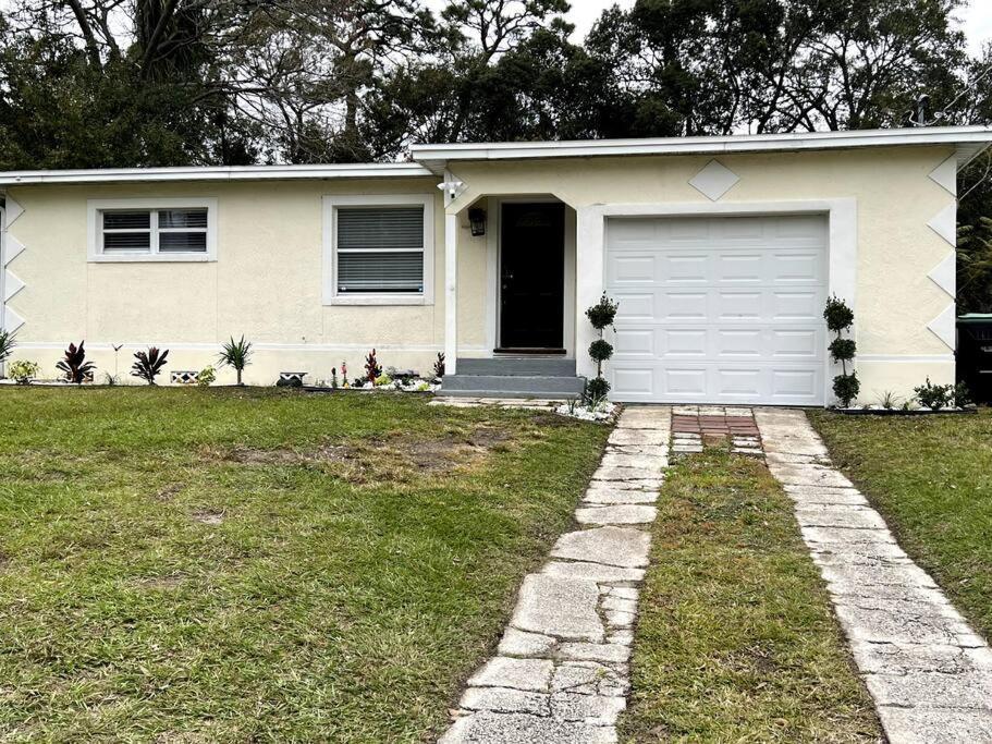Holiday home 3bdrm Modern Entertainment *