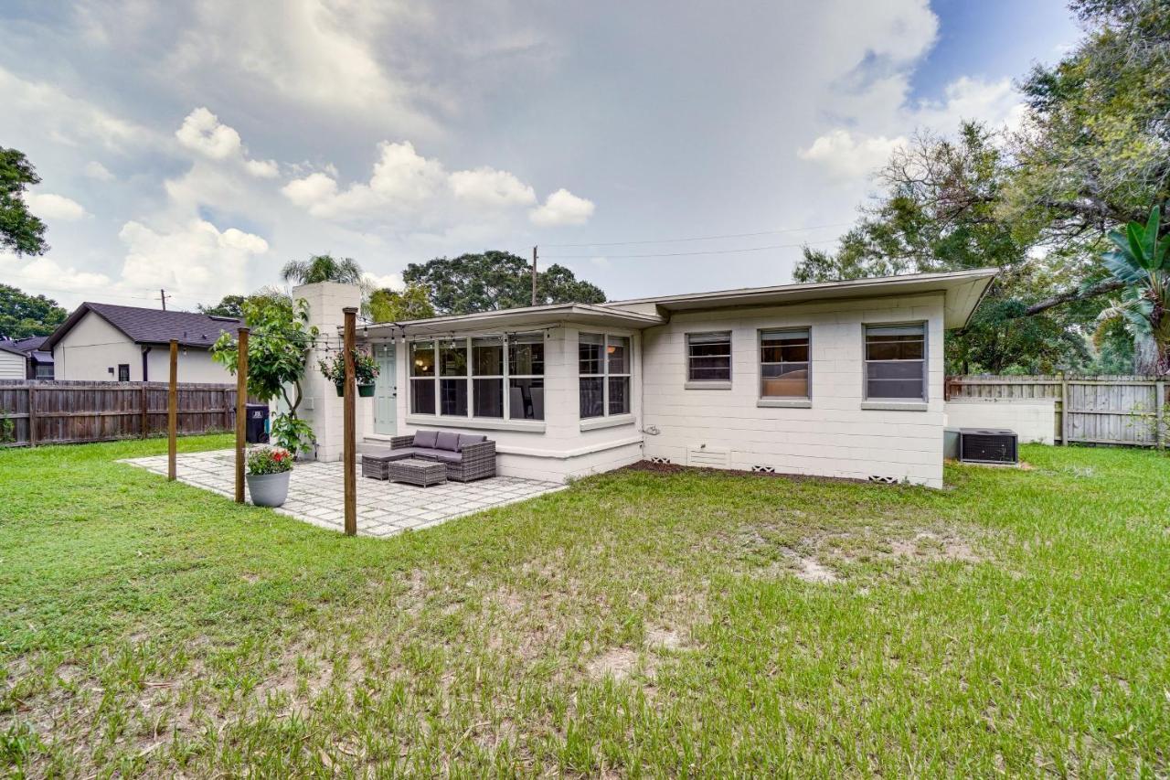 Holiday home Vacation With Yard About 18 Mi To *