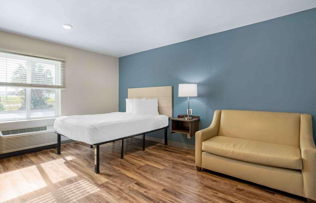 Extended America Select - - Airport Hotel
