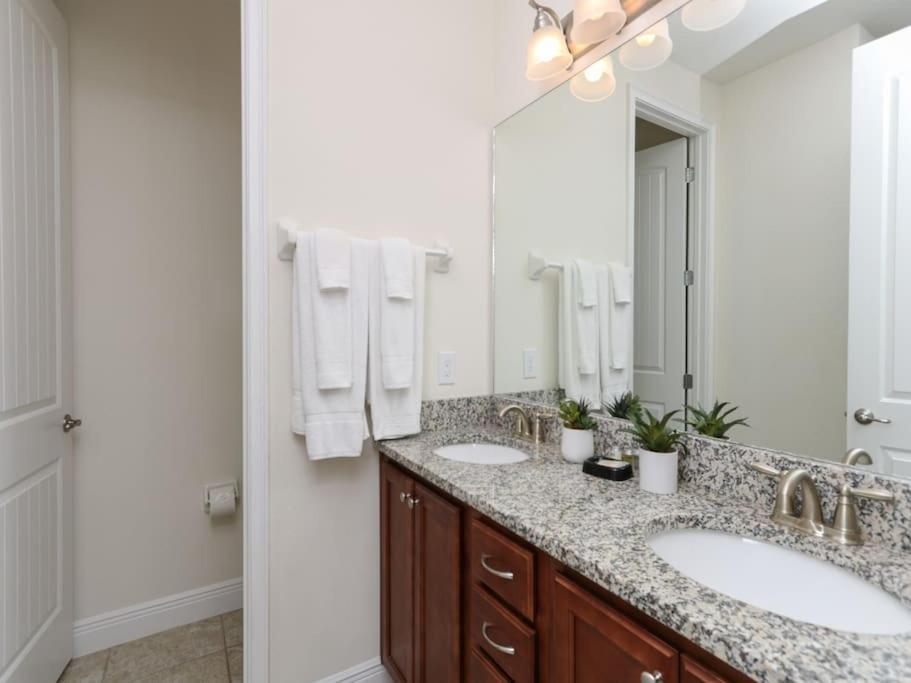 Gorgeous Remo 8 Bedroom At Encore Next To Orlando