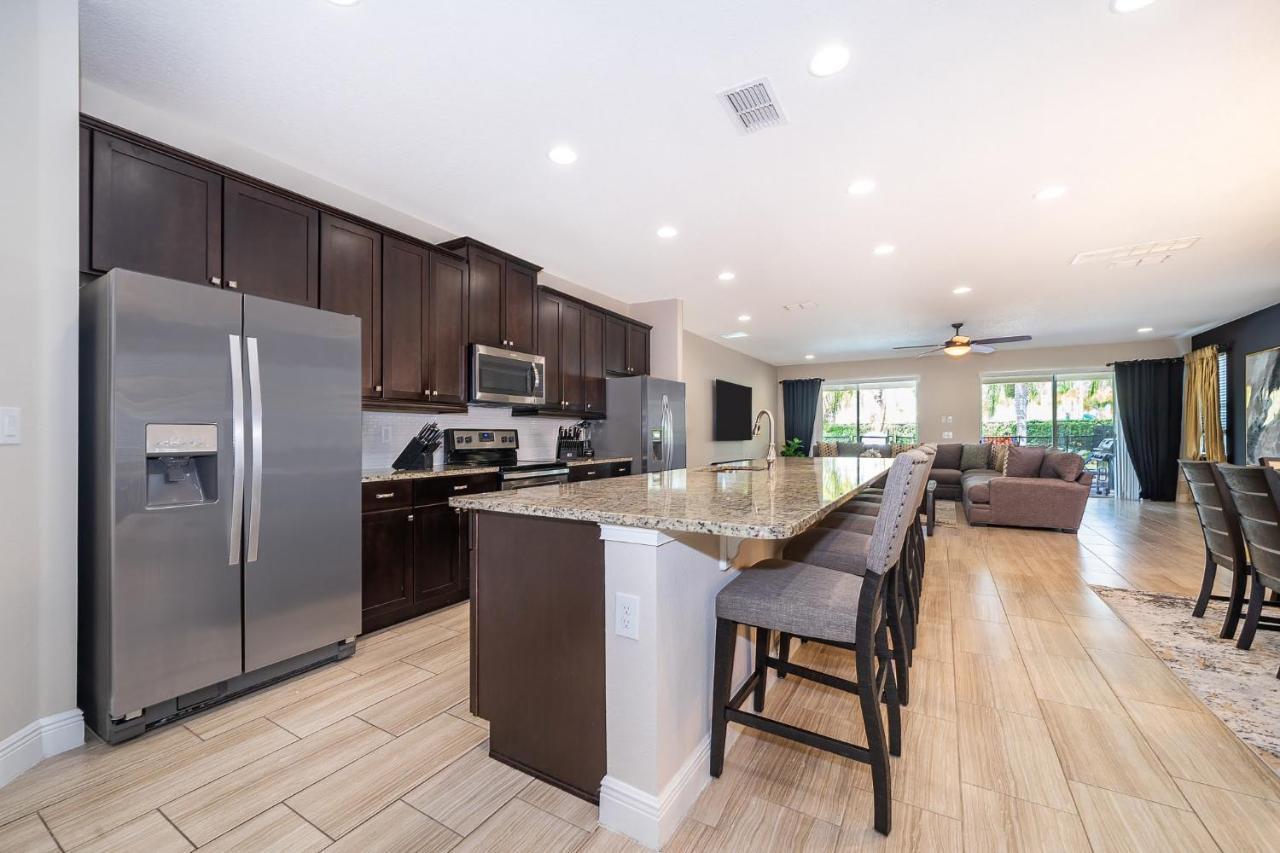 Holiday home 8br Mansion: Packed With Fun And Comfort For *