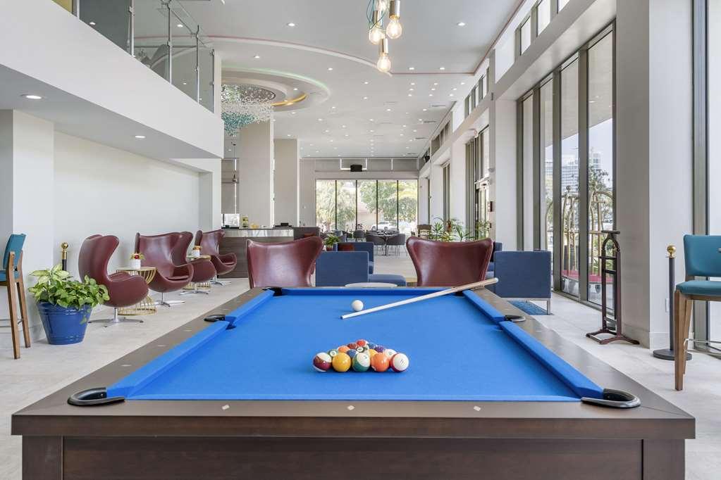 Cambria Universal Blvd Hotel