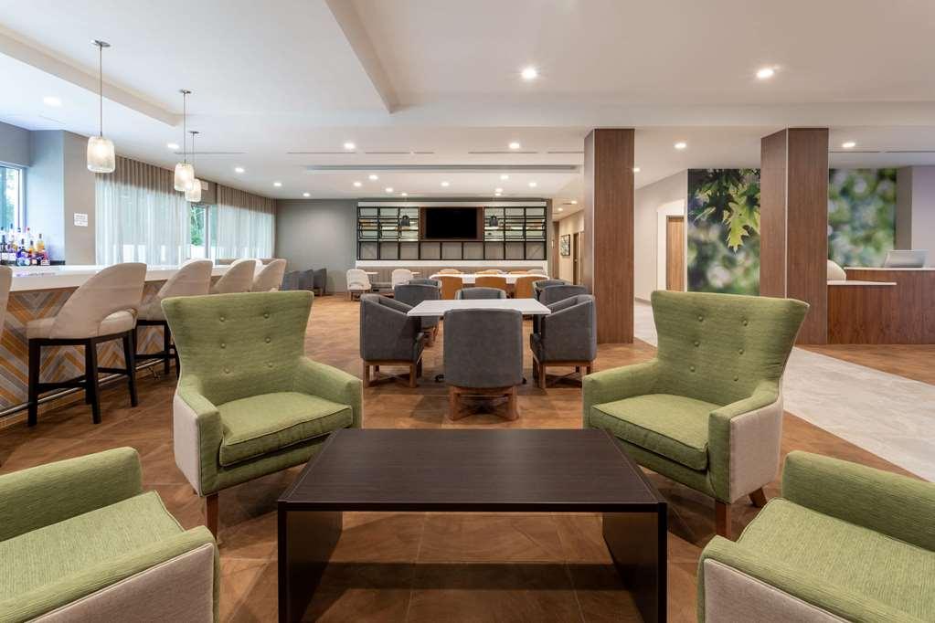 Wyndham Garden Airport - Free Airport Shuttle Hotel 3*
