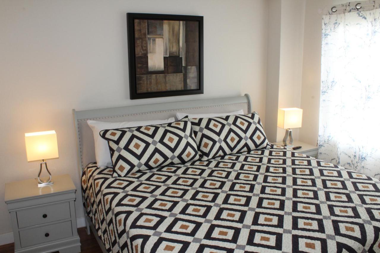 Apartment 18-universal And Heart Of International Dr