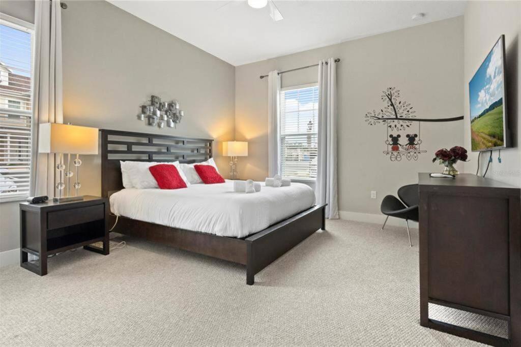 Apartment Modern Townhome Near Disneyworld *